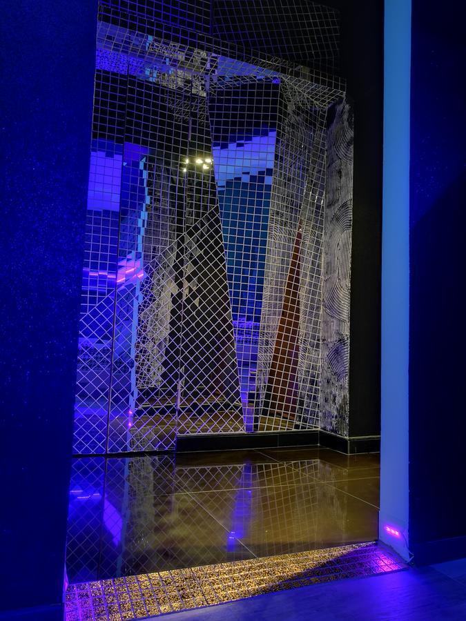 Excentric Studio 1 ブラショフ エクステリア 写真